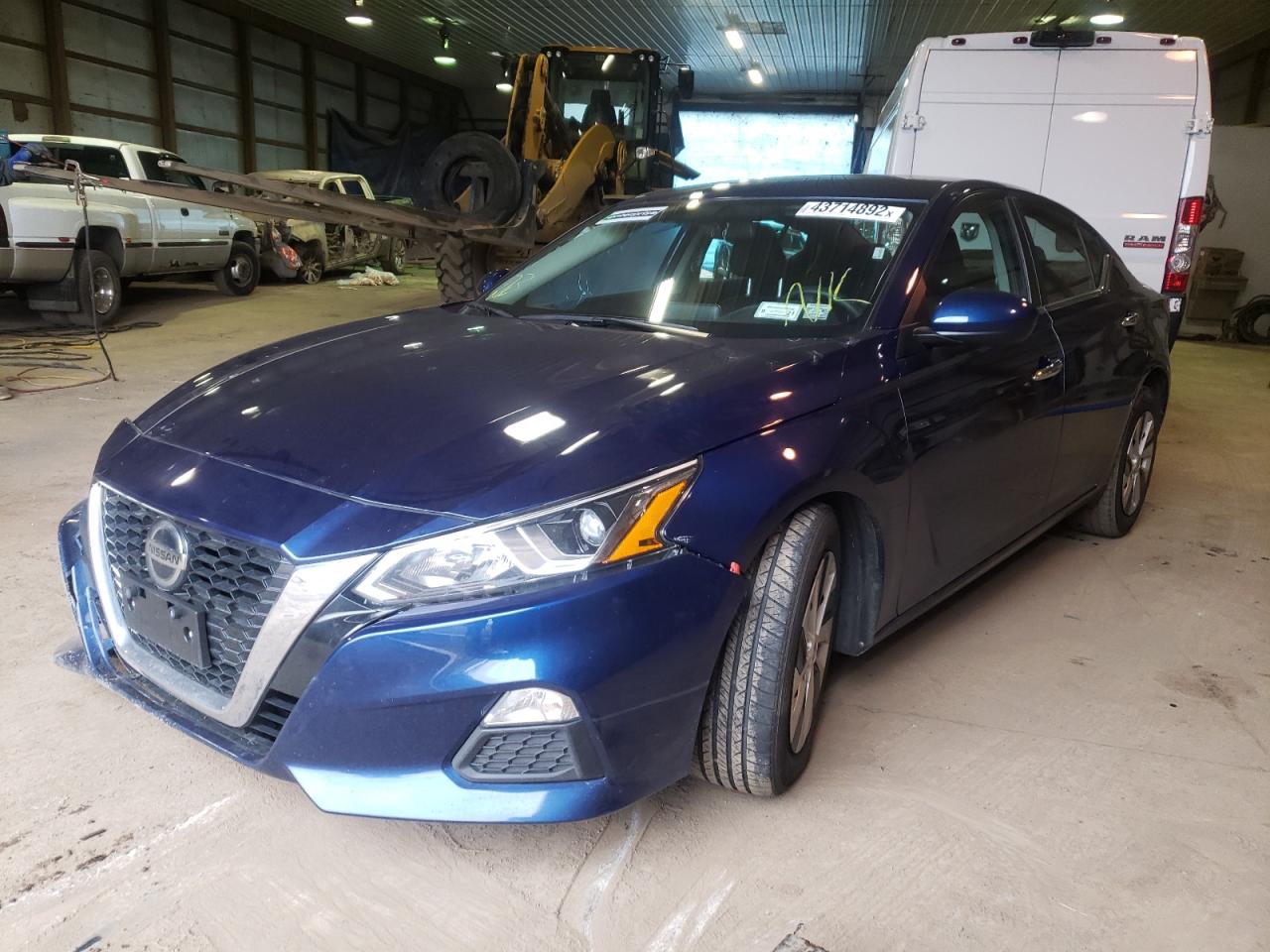 Photo 2 from auction – 2020 NISSAN ALTIMA S with VIN 1N4BL4BV2LC221124