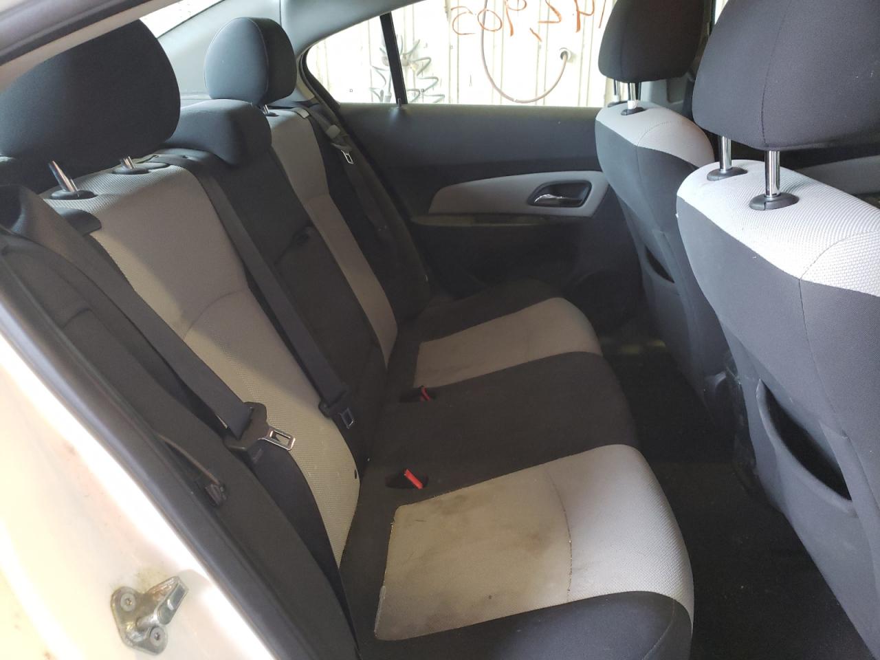 Photo 18 from auction – 2011 CHEVROLET CRUZE with VIN 1G1PC5SH2B7127440