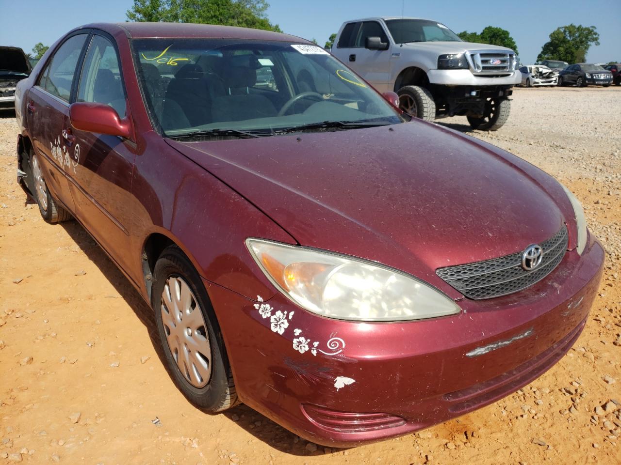 TOYOTA CAMRY LE 2002 with VIN 4T1BE30K22U104090 - Photo from auction