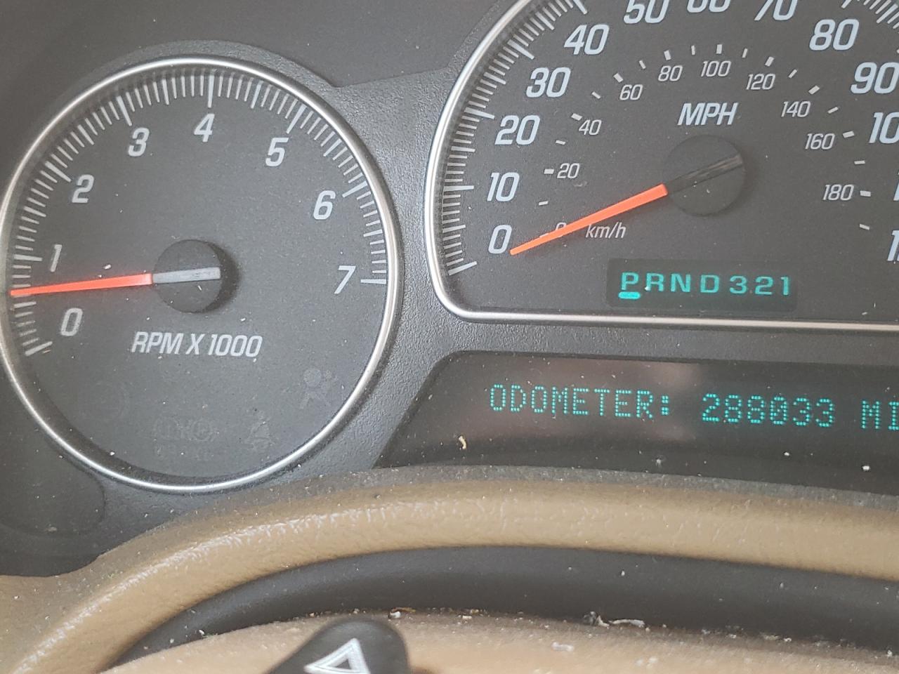 Photo 8 from auction – 2003 GMC ENVOY XL with VIN 1GKET16P636242921