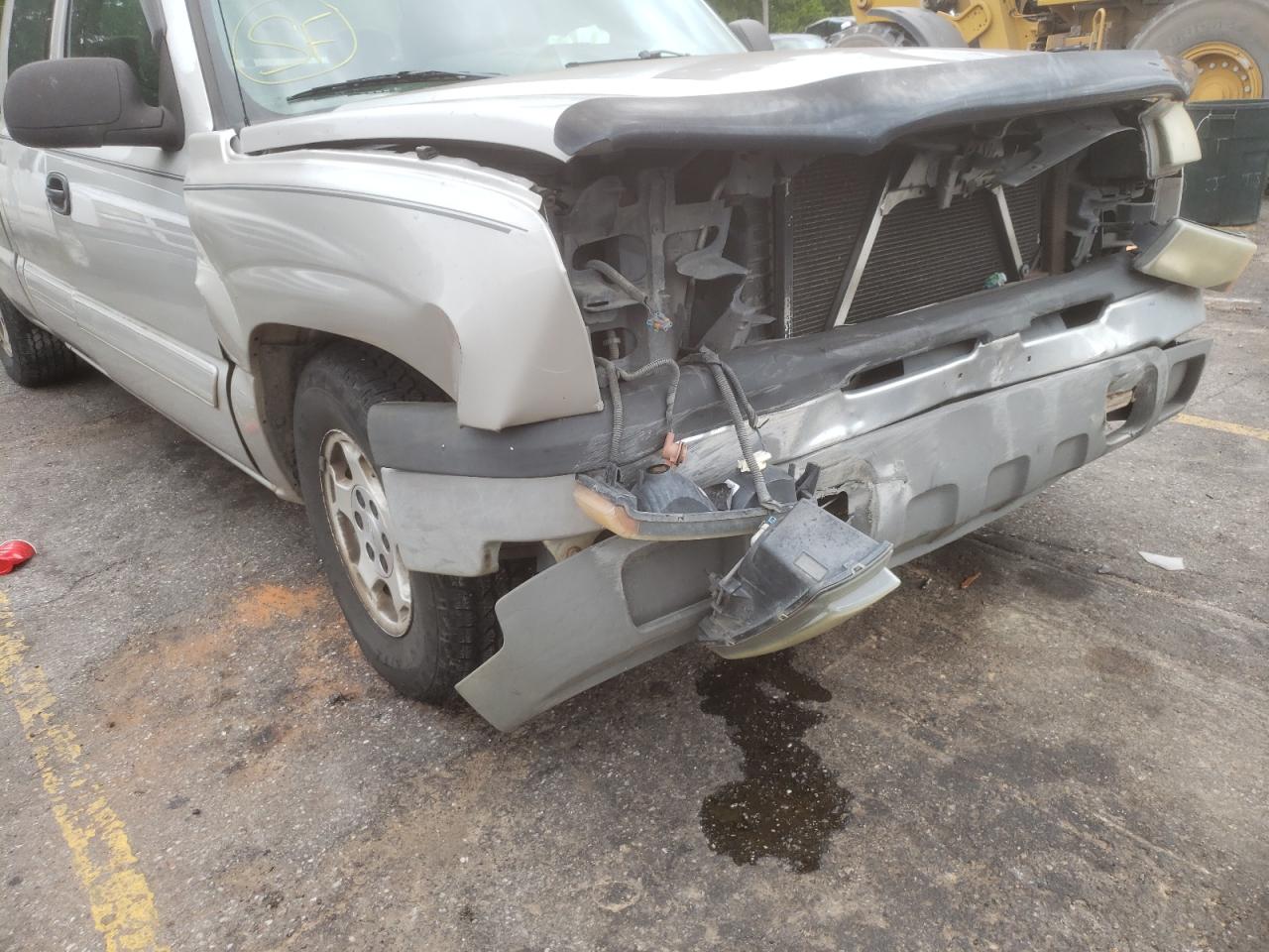Photo 9 from auction – 2004 CHEVROLET SILVERADO with VIN 2GCEC19V141261682