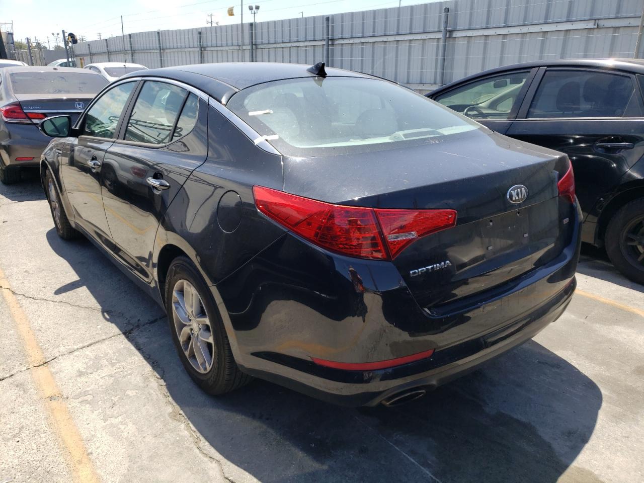 Photo 3 from auction – 2013 KIA OPTIMA LX with VIN 5XXGM4A71DG124577