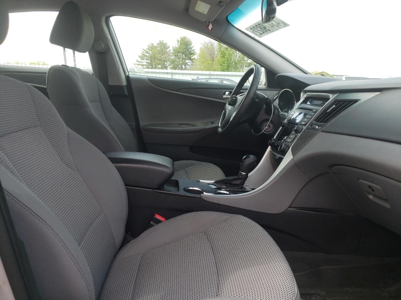 Photo 5 from auction – 2012 HYUNDAI SONATA GLS with VIN 5NPEB4AC3CH428944