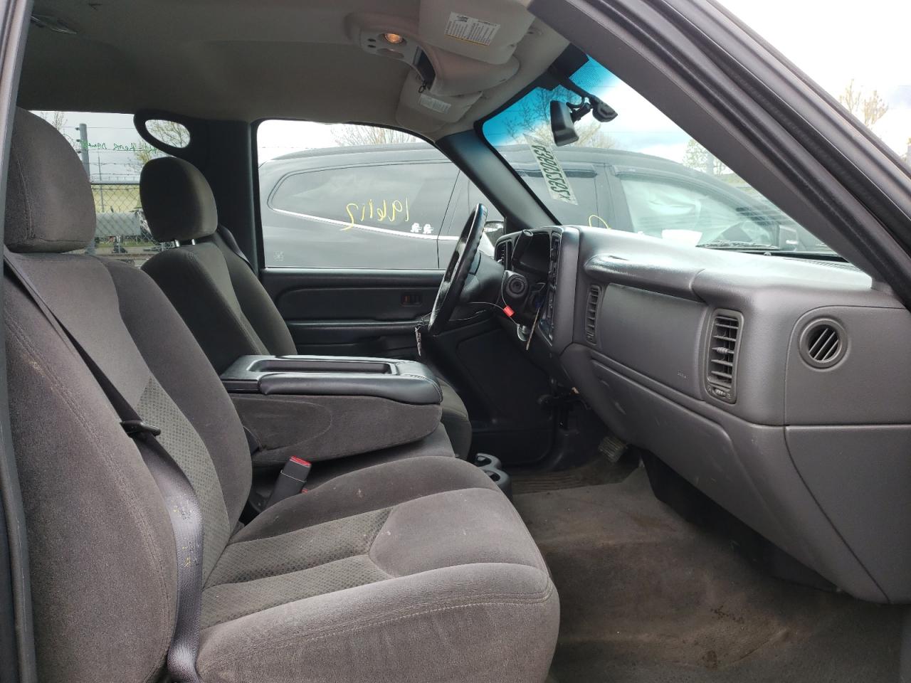 Photo 5 from auction – 2006 CHEVROLET SILVERADO with VIN 2GCEC13T961220890