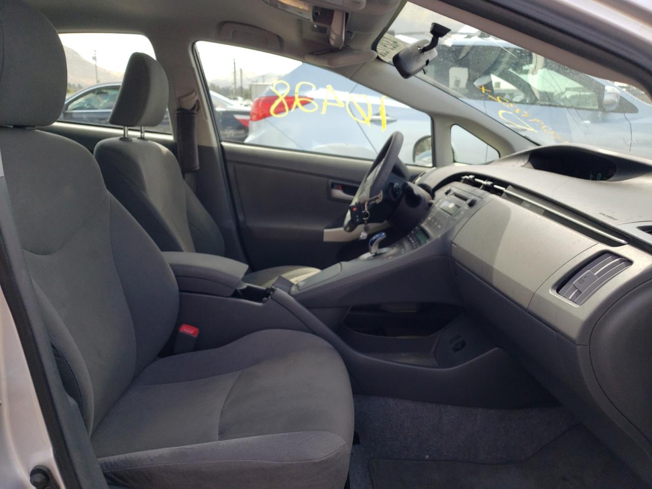 Photo 5 from auction – 2011 TOYOTA PRIUS with VIN JTDKN3DU6B1441573