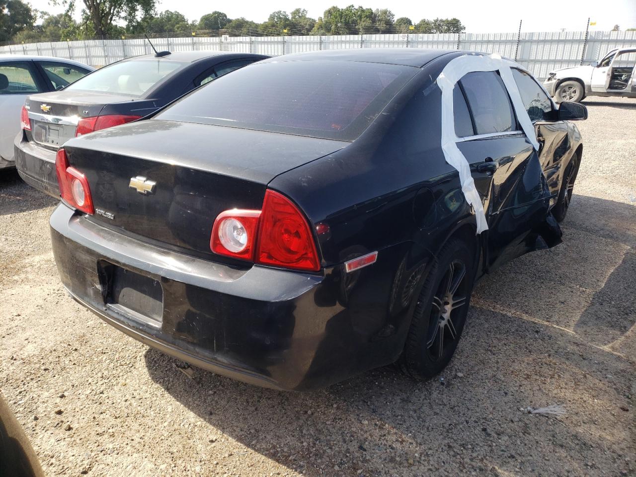 Photo 4 from auction – 2011 CHEVROLET MALIBU LS with VIN 1G1ZA5E12BF100600
