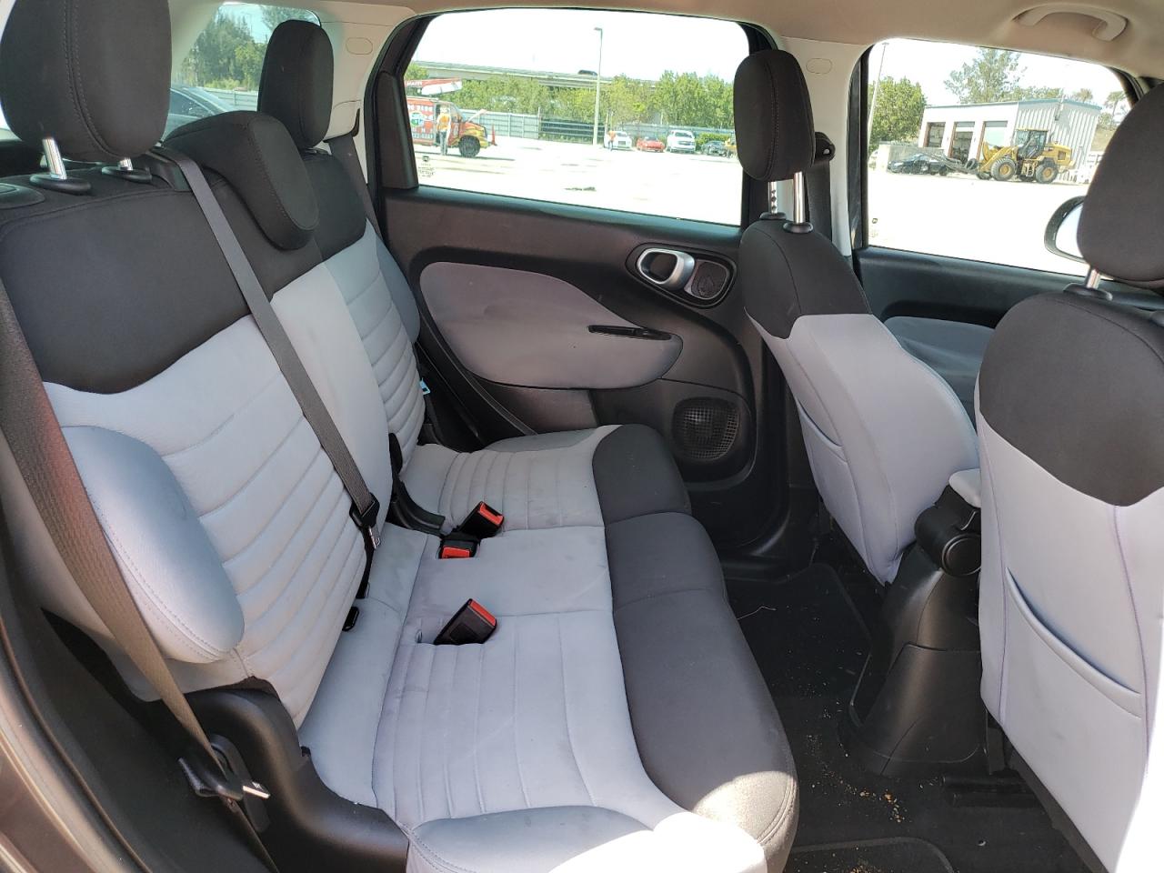 Photo 6 from auction – 2014 FIAT 500L EASY with VIN ZFBCFABH6EZ026211