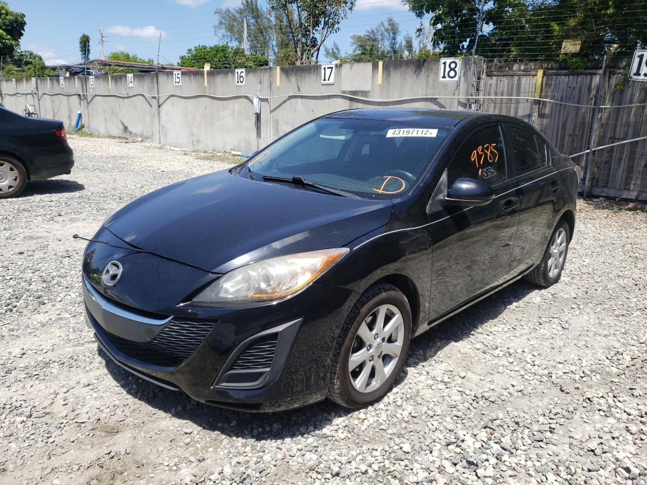 Photo 2 from auction – 2011 MAZDA 3 I with VIN JM1BL1VG5B1357943