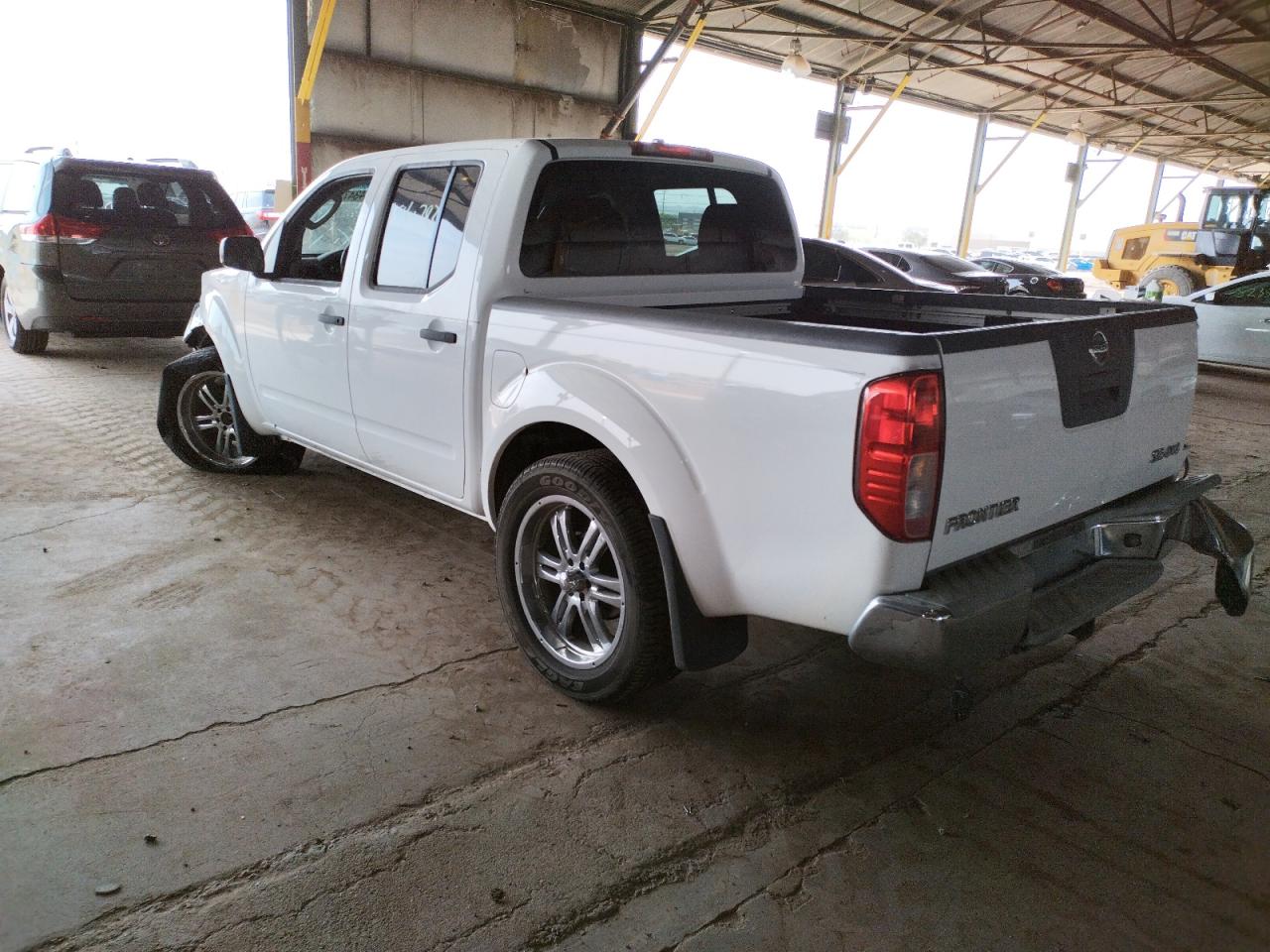 Photo 3 from auction – 2009 NISSAN FRONTIER C with VIN 1N6AD07W39C410402