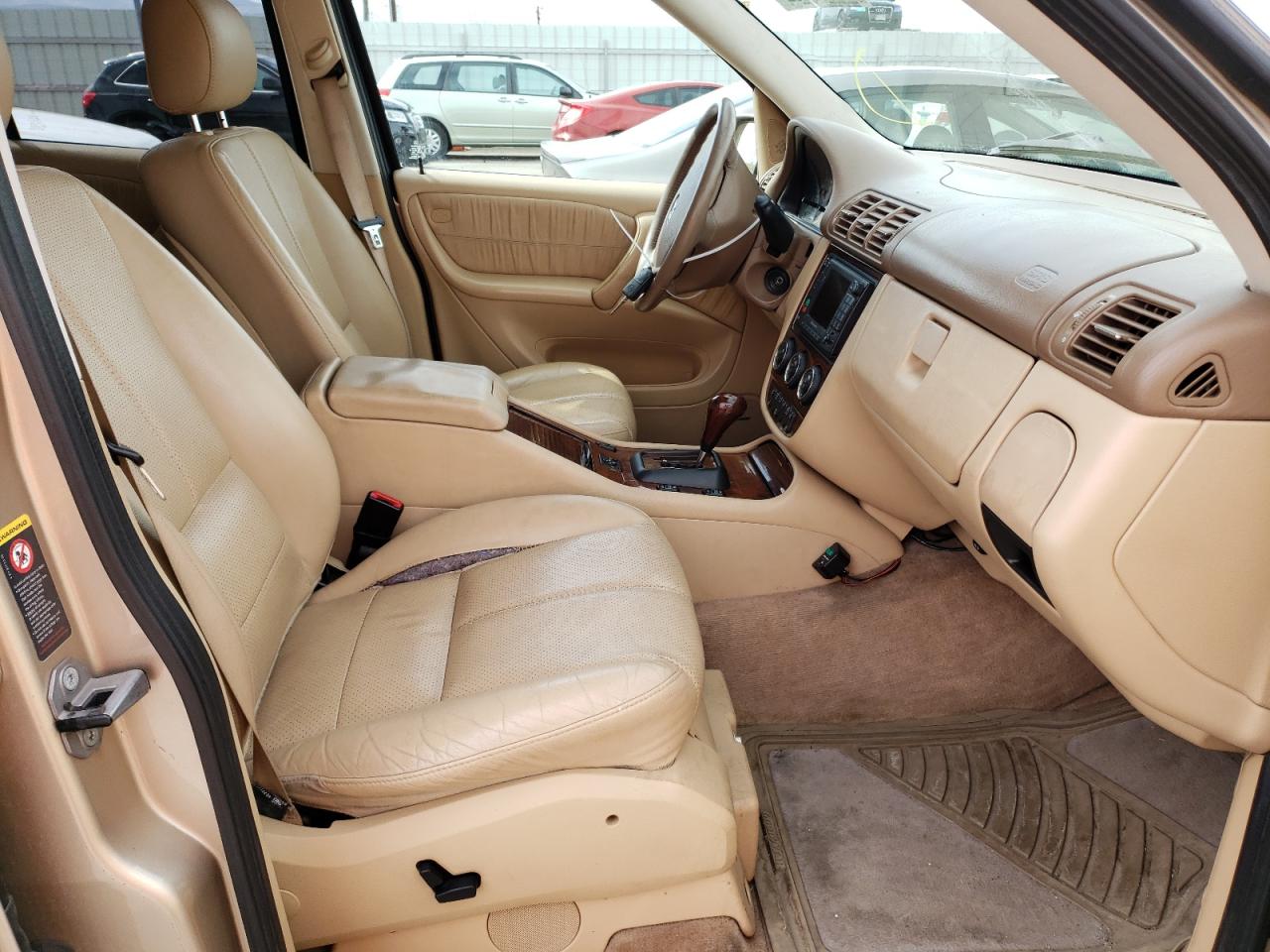 Photo 5 from auction – 2002 MERCEDES-BENZ ML500 with VIN 4JGAB75E62A358272
