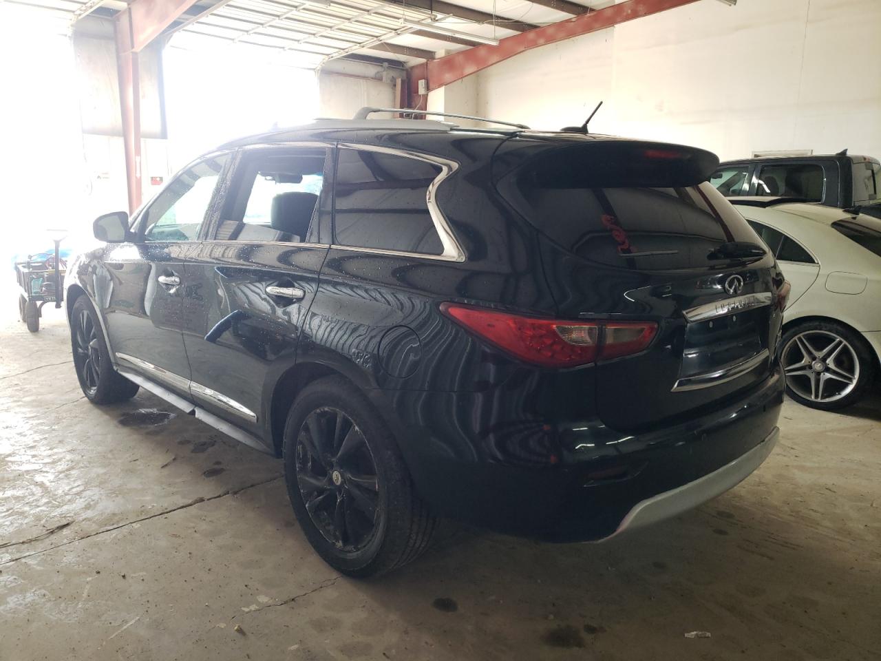 Photo 3 from auction – 2013 INFINITI JX35 with VIN 5N1AL0MN6DC341548