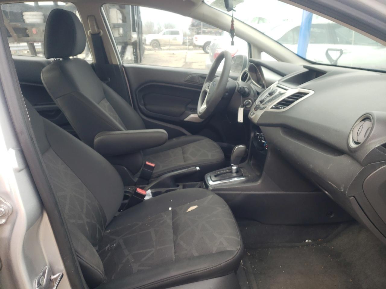 Photo 5 from auction – 2013 FORD FIESTA SE with VIN 3FADP4BJ3DM193182
