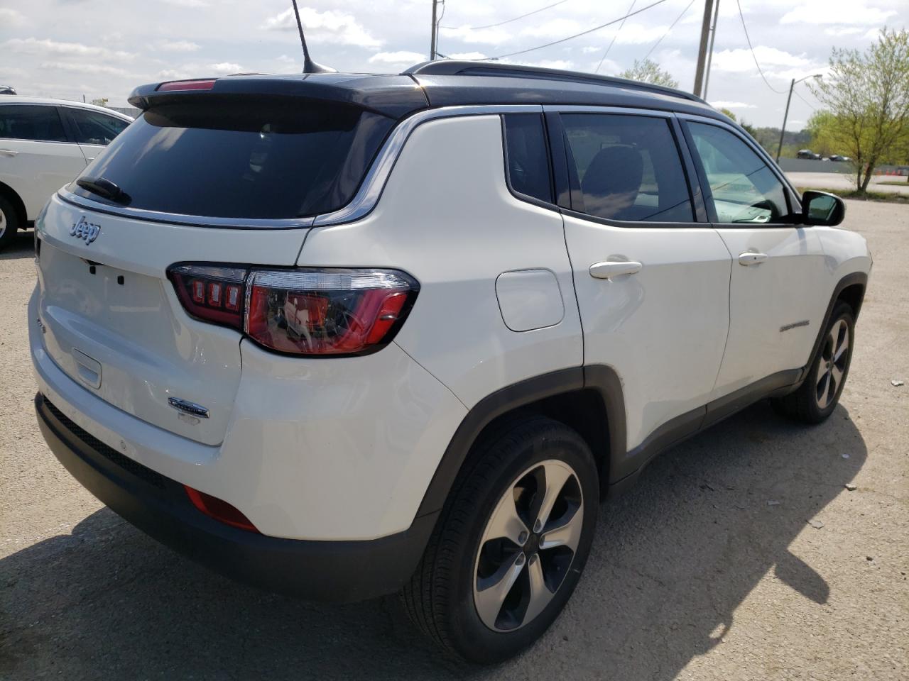 Photo 4 from auction – 2018 JEEP COMPASS LA with VIN 3C4NJDBB4JT261418