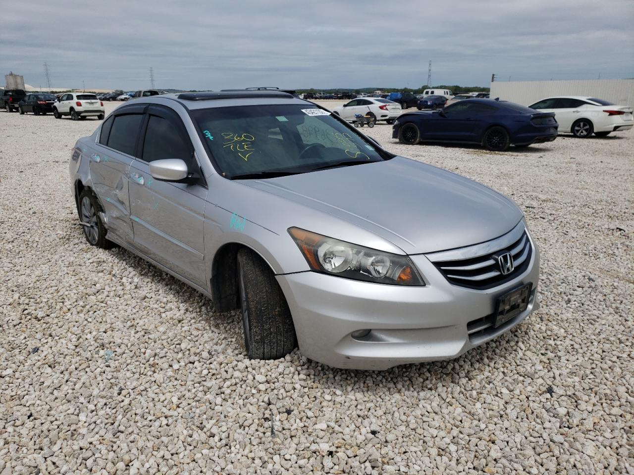 HONDA ACCORD EXL 2011 with VIN 1HGCP3F86BA025572 - Photo from auction