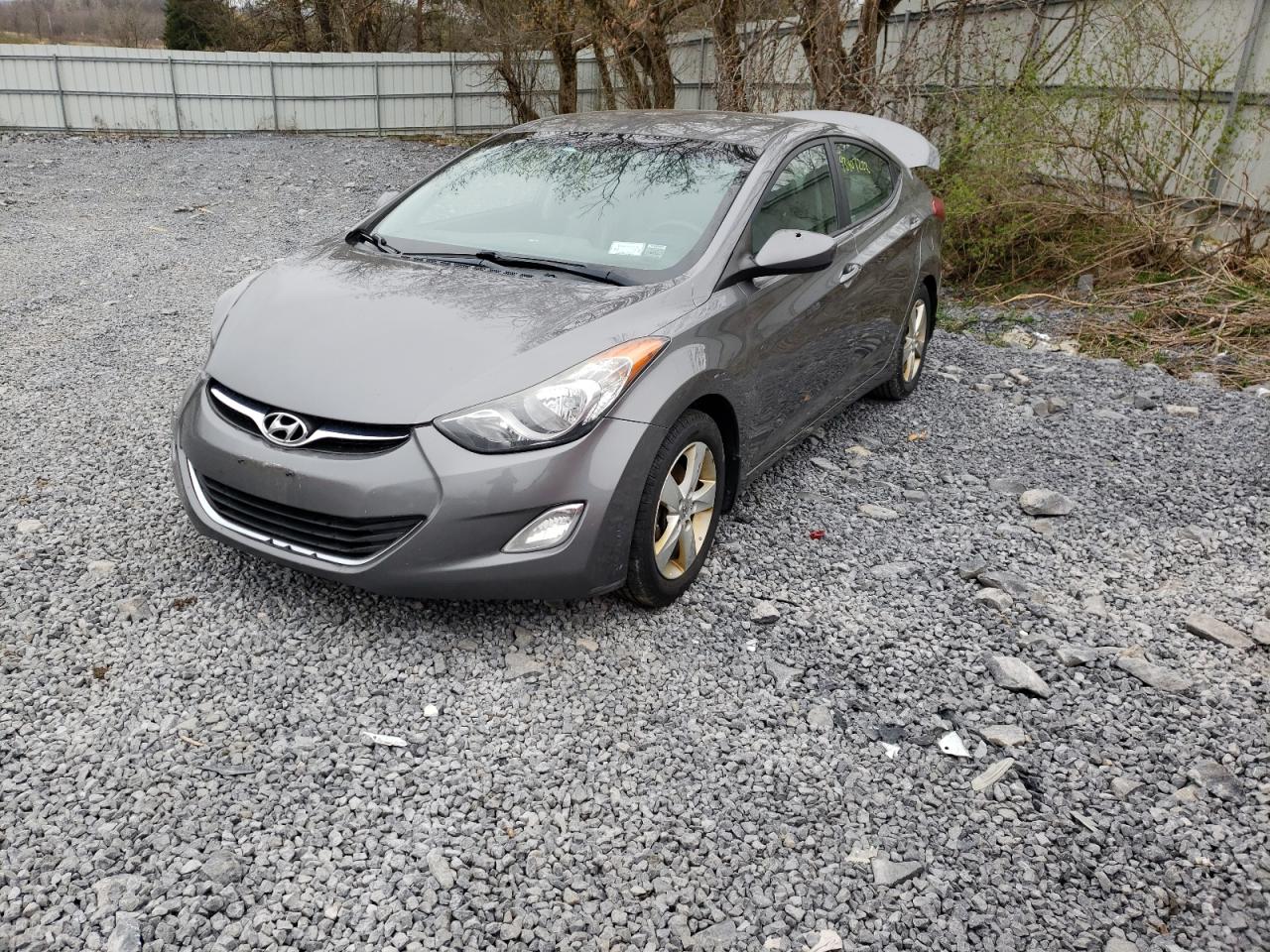 Photo 2 from auction – 2013 HYUNDAI ELANTRA GL with VIN 5NPDH4AE9DH204591