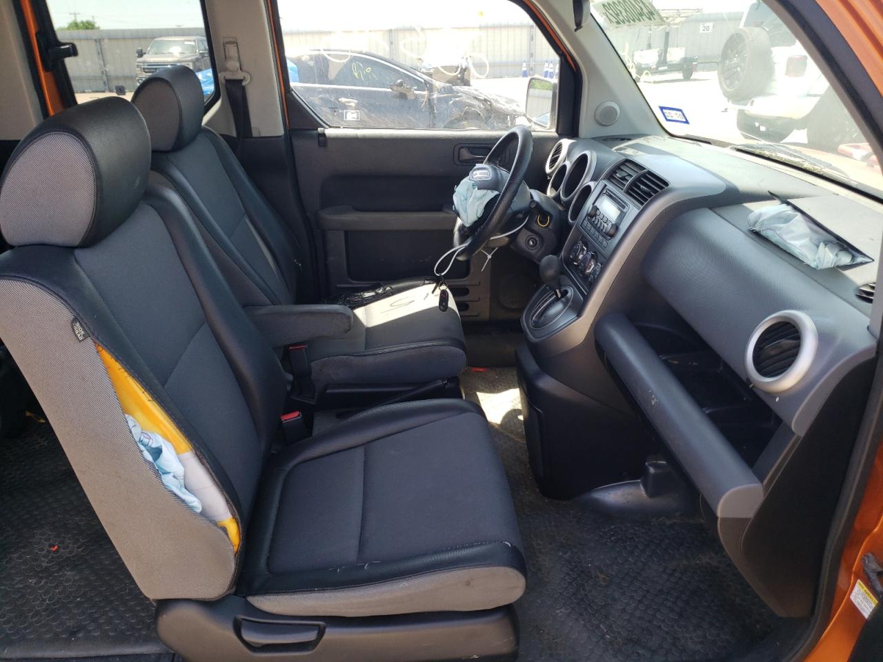 Photo 5 from auction – 2006 HONDA ELEMENT EX with VIN 5J6YH18756L007630