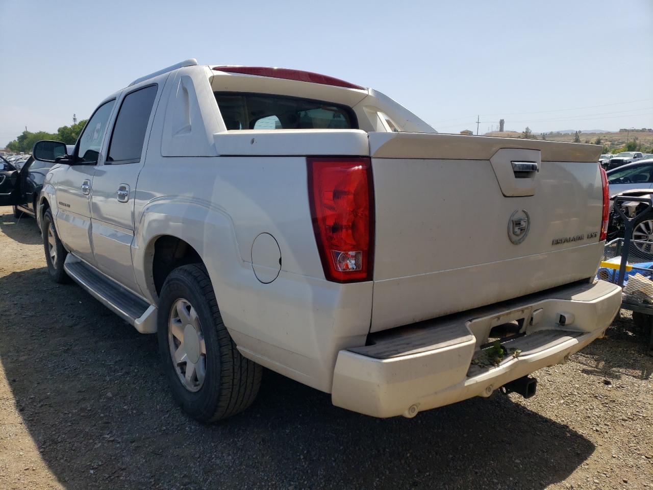 Photo 3 from auction – 2002 CADILLAC ESCALADE E with VIN 3GYEK63N02G332877
