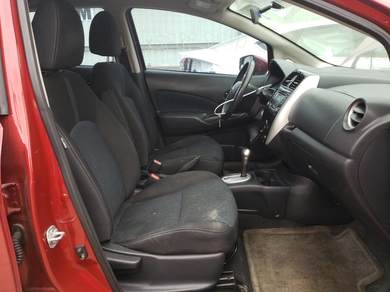 Photo 5 from auction – 2016 NISSAN VERSA NOTE with VIN 3N1CE2CP8GL352648