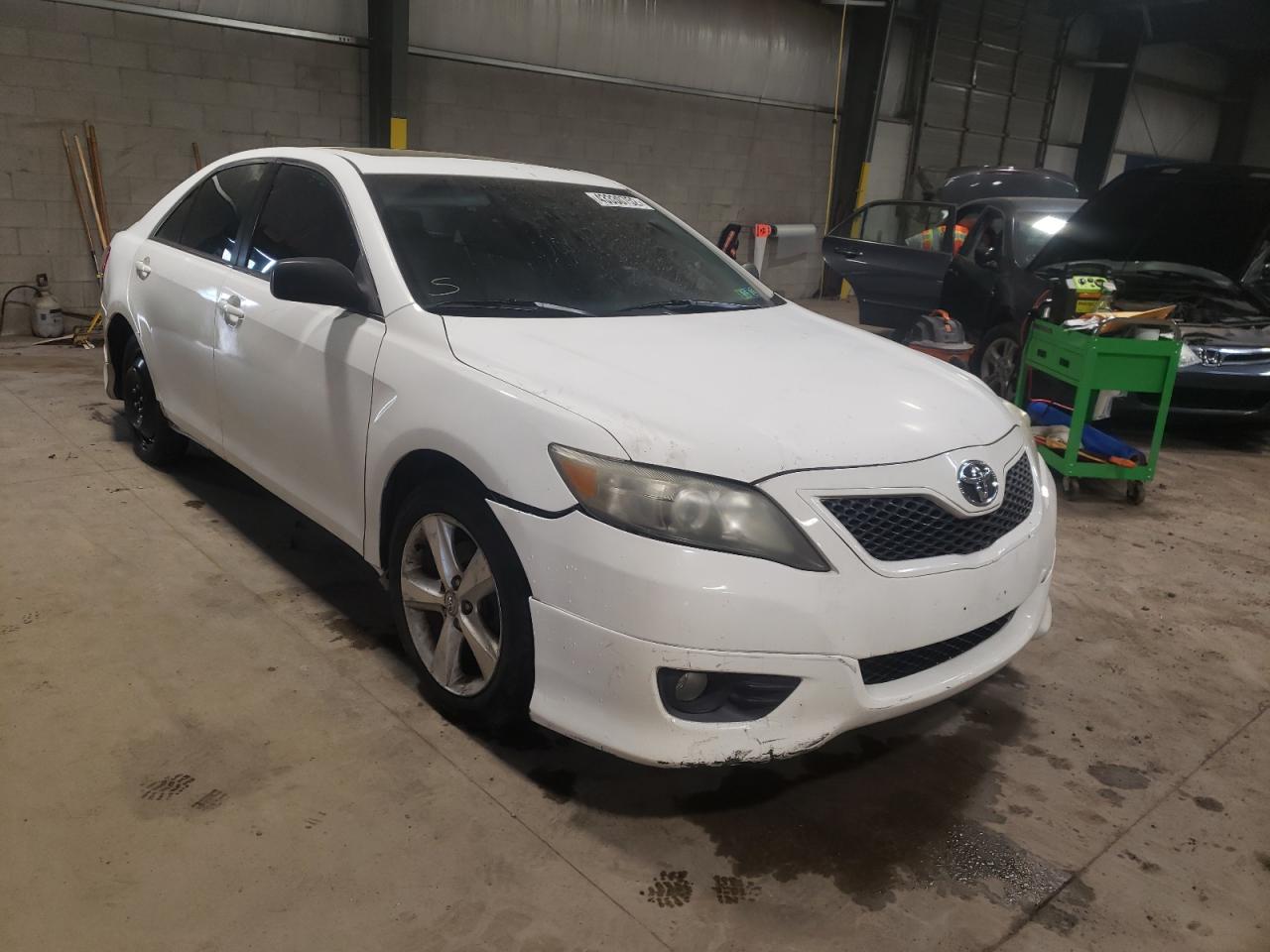 TOYOTA CAMRY BASE 2011 with VIN 4T1BF3EK3BU728504 - Photo from auction