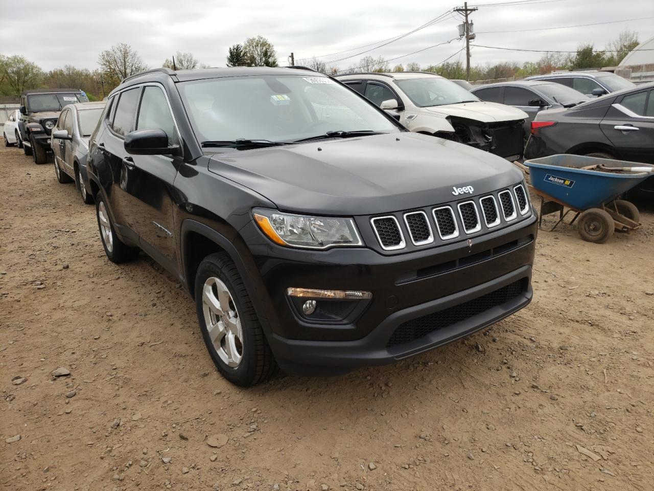 JEEP COMPASS LA 2018 with VIN 3C4NJDBB1JT345101 - Photo from auction