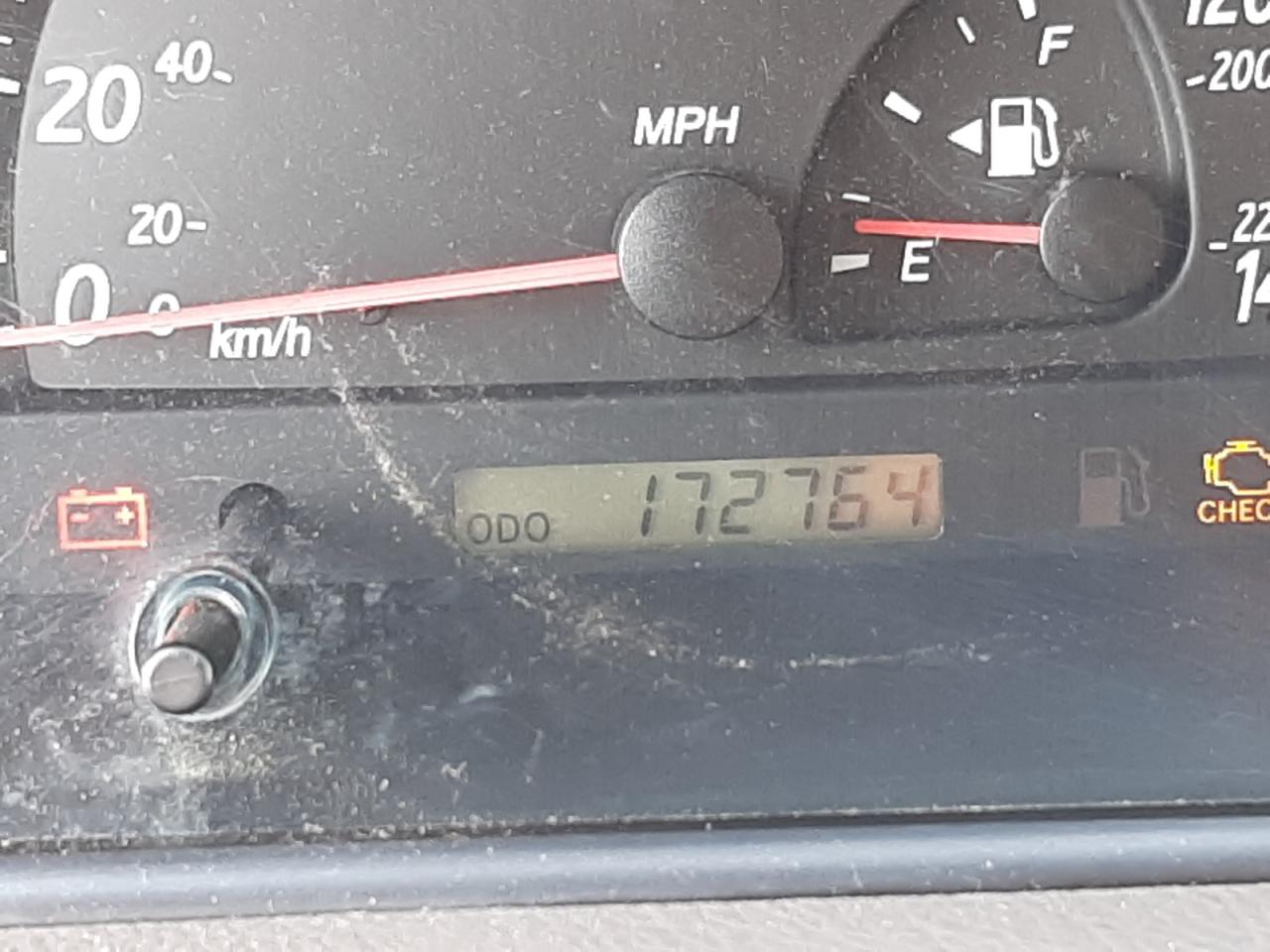 Photo 8 from auction – 2002 TOYOTA CAMRY LE with VIN JTDBE32K520070574