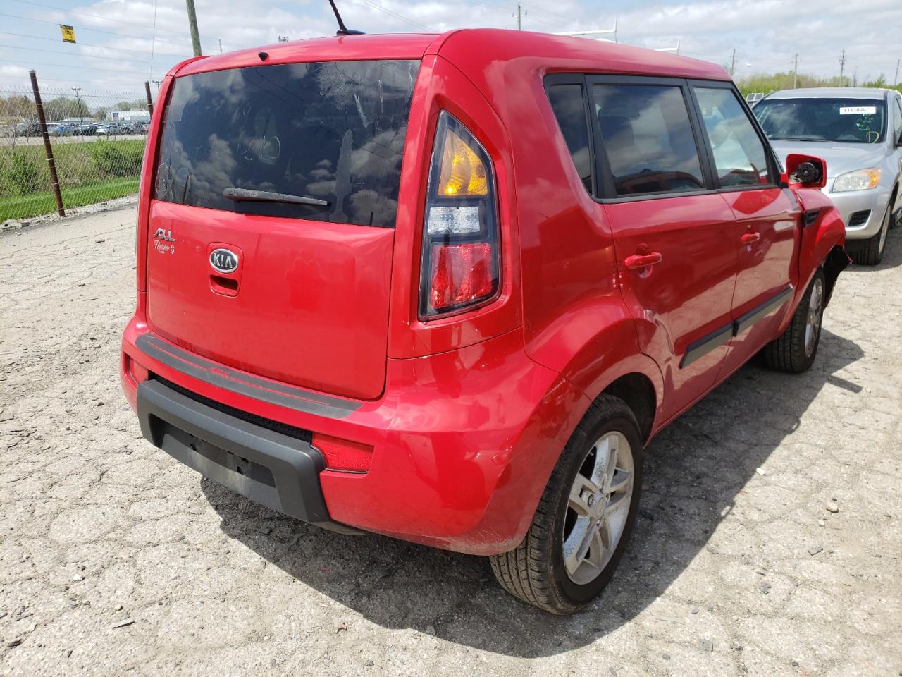 Photo 4 from auction – 2011 KIA SOUL + with VIN KNDJT2A25B7295193