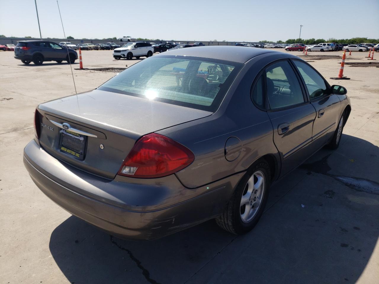 Photo 4 from auction – 2003 FORD TAURUS SE with VIN 1FAFP53U63G111896