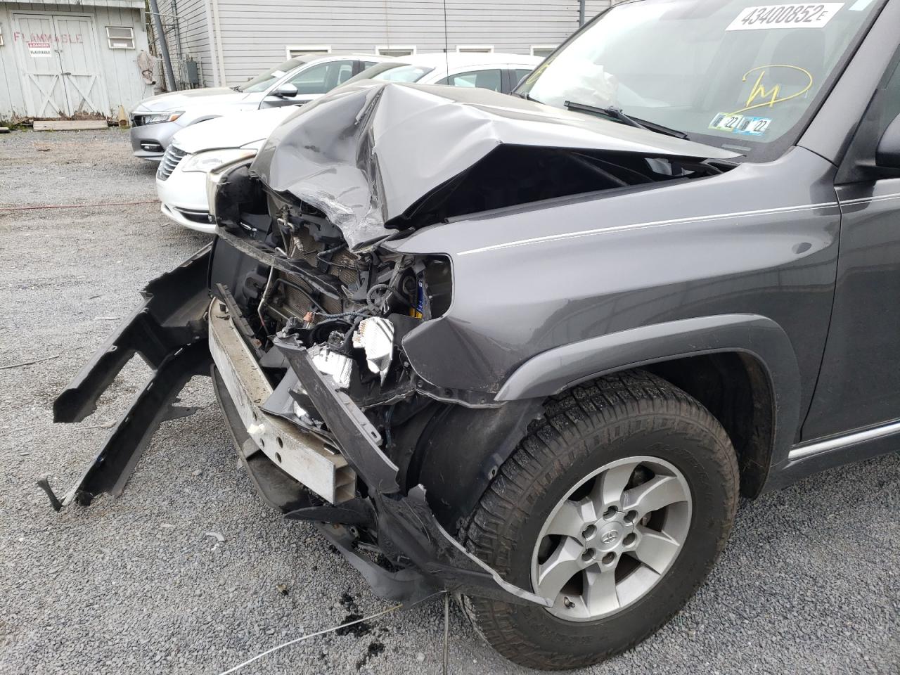 Photo 9 from auction – 2010 TOYOTA 4RUNNER SR with VIN JTEBU5JR4A5023935