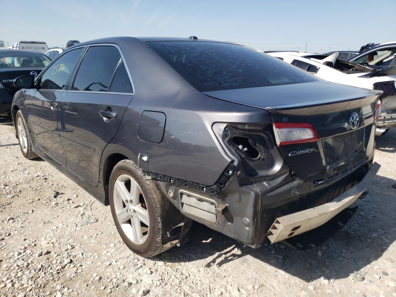 Photo 3 from auction – 2013 TOYOTA CAMRY L with VIN 4T1BF1FK5DU220010
