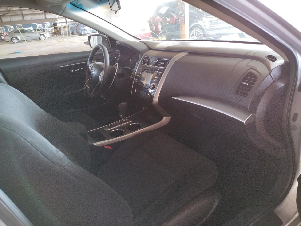 Photo 5 from auction – 2015 NISSAN ALTIMA 2.5 with VIN 1N4AL3AP8FN369778
