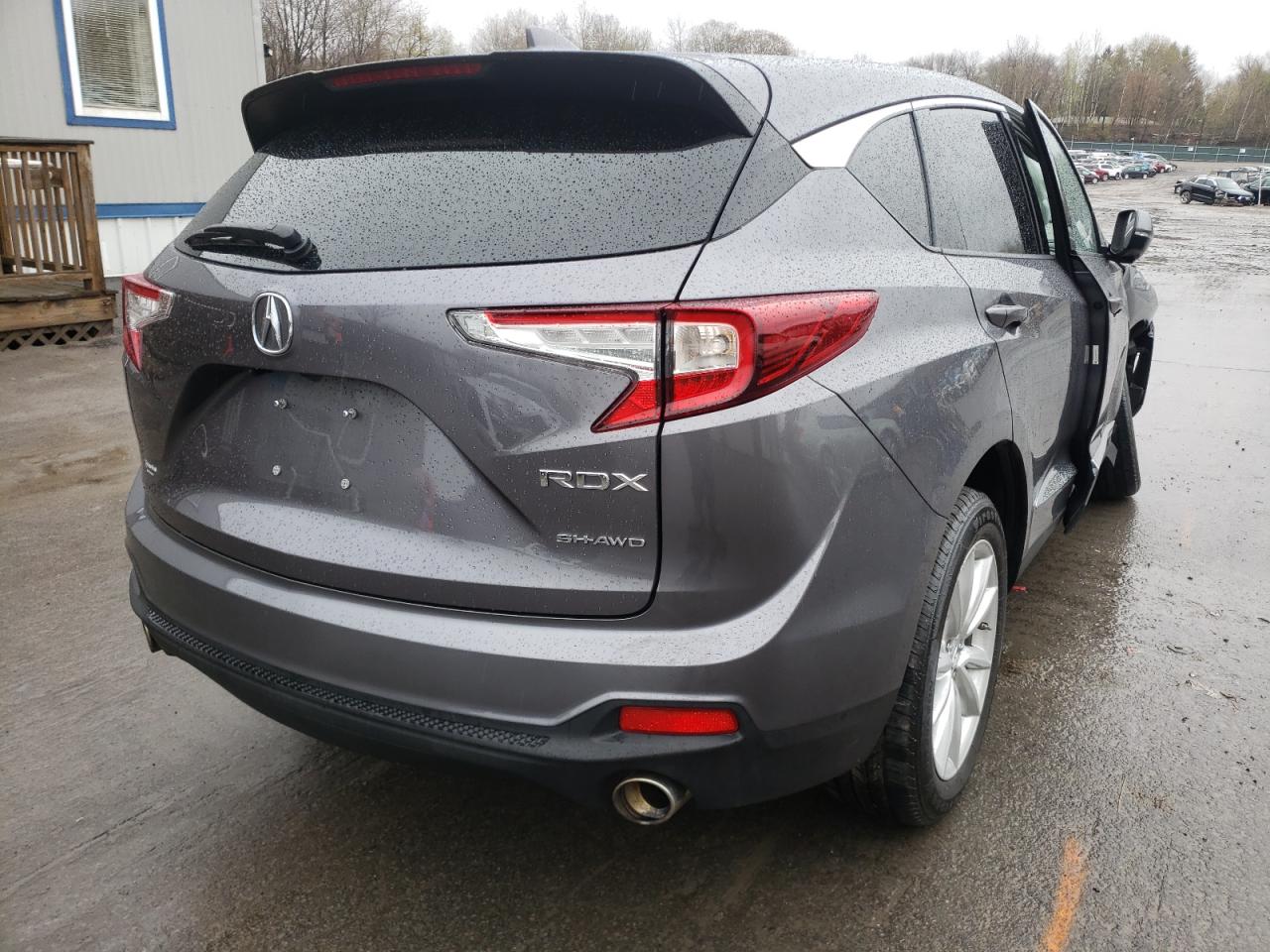 Photo 4 from auction – 2019 ACURA RDX with VIN 5J8TC2H38KL027853