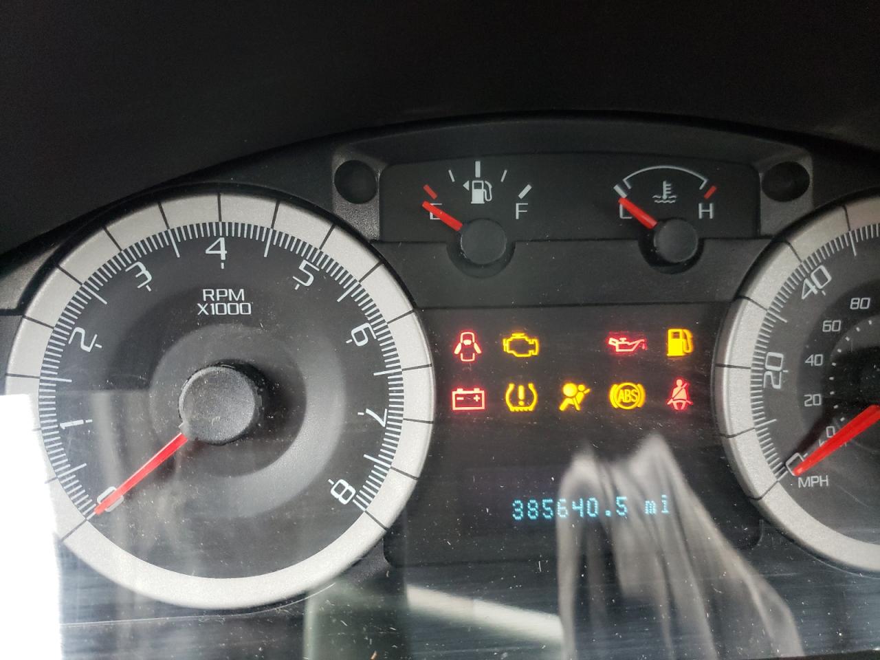 Photo 8 from auction – 2009 FORD ESCAPE XLT with VIN 1FMCU93G49KC25582