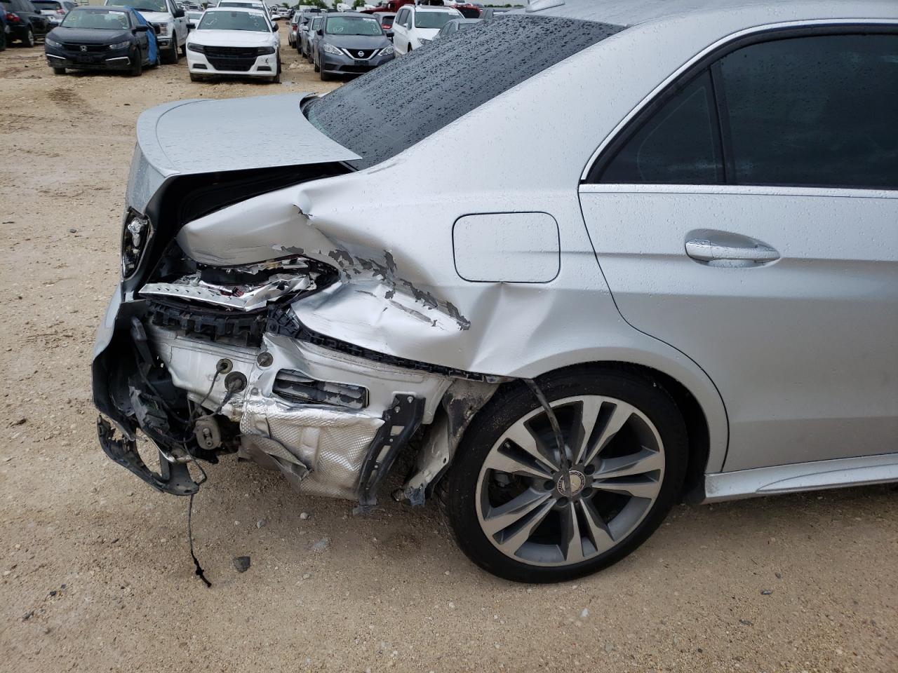 Photo 9 from auction – 2014 MERCEDES-BENZ E 350 with VIN WDDHF5KB7EA976930