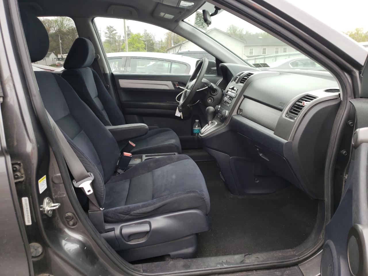 Photo 5 from auction – 2011 HONDA CR-V SE with VIN 5J6RE4H42BL094174