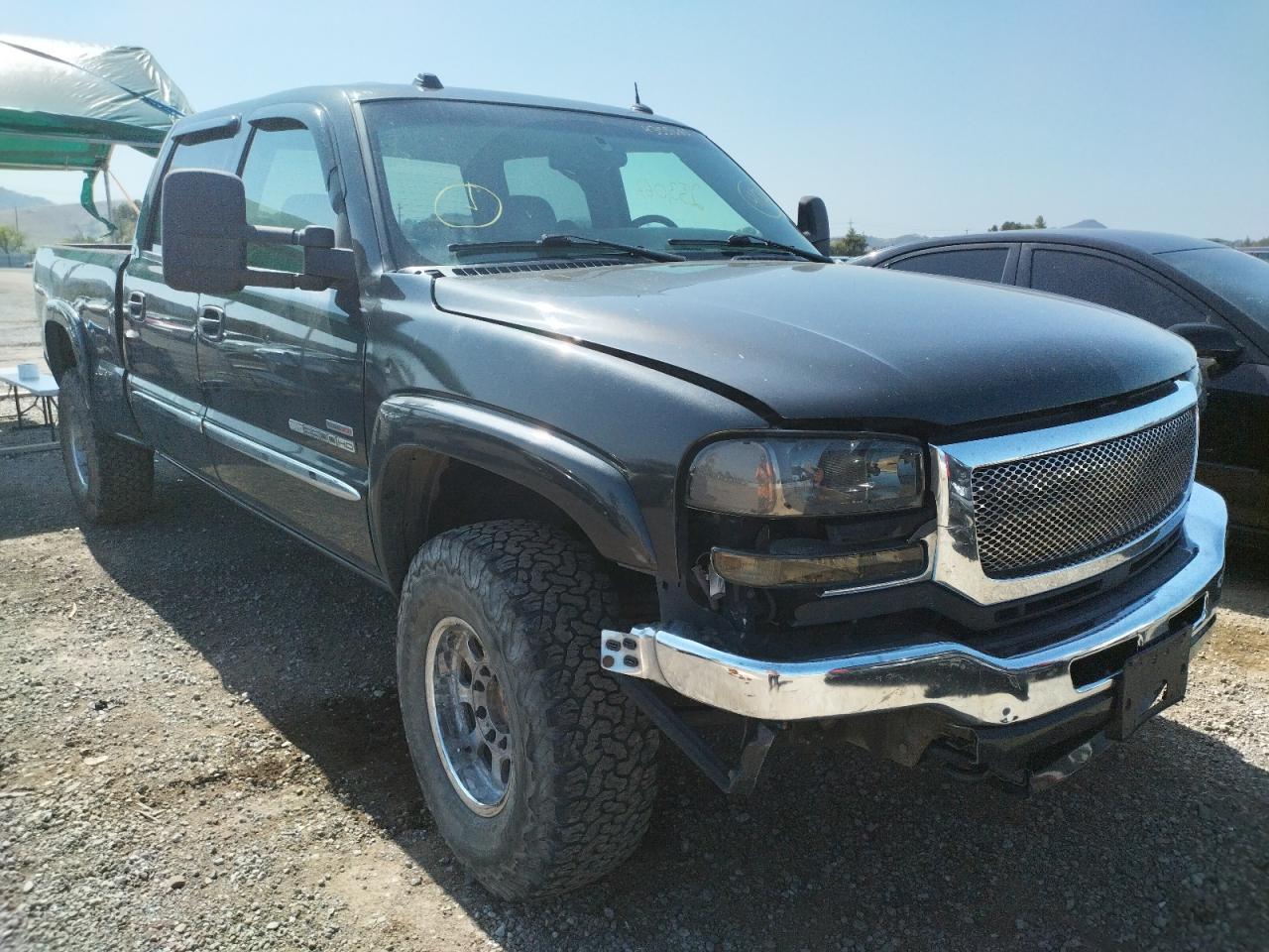 GMC SIERRA K25 2004 with VIN 1GTHK23264F209106 - Photo from auction