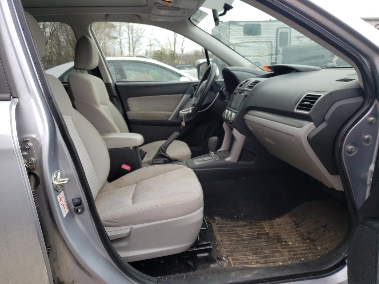 Photo 5 from auction – 2016 SUBARU FORESTER 2 with VIN JF2SJADCXGH495921