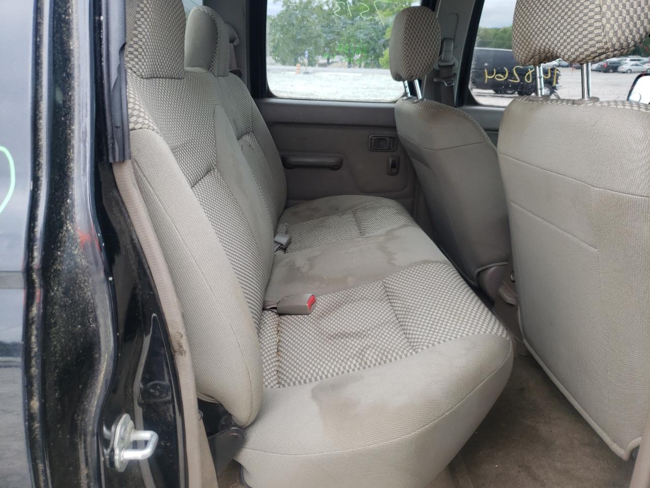 Photo 6 from auction – 2002 NISSAN FRONTIER C with VIN 1N6ED27T22C357202