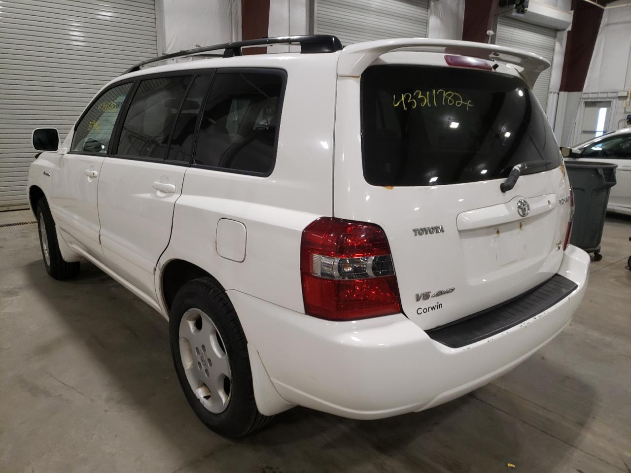 Photo 3 from auction – 2005 TOYOTA HIGHLANDER with VIN JTEEP21A150113883