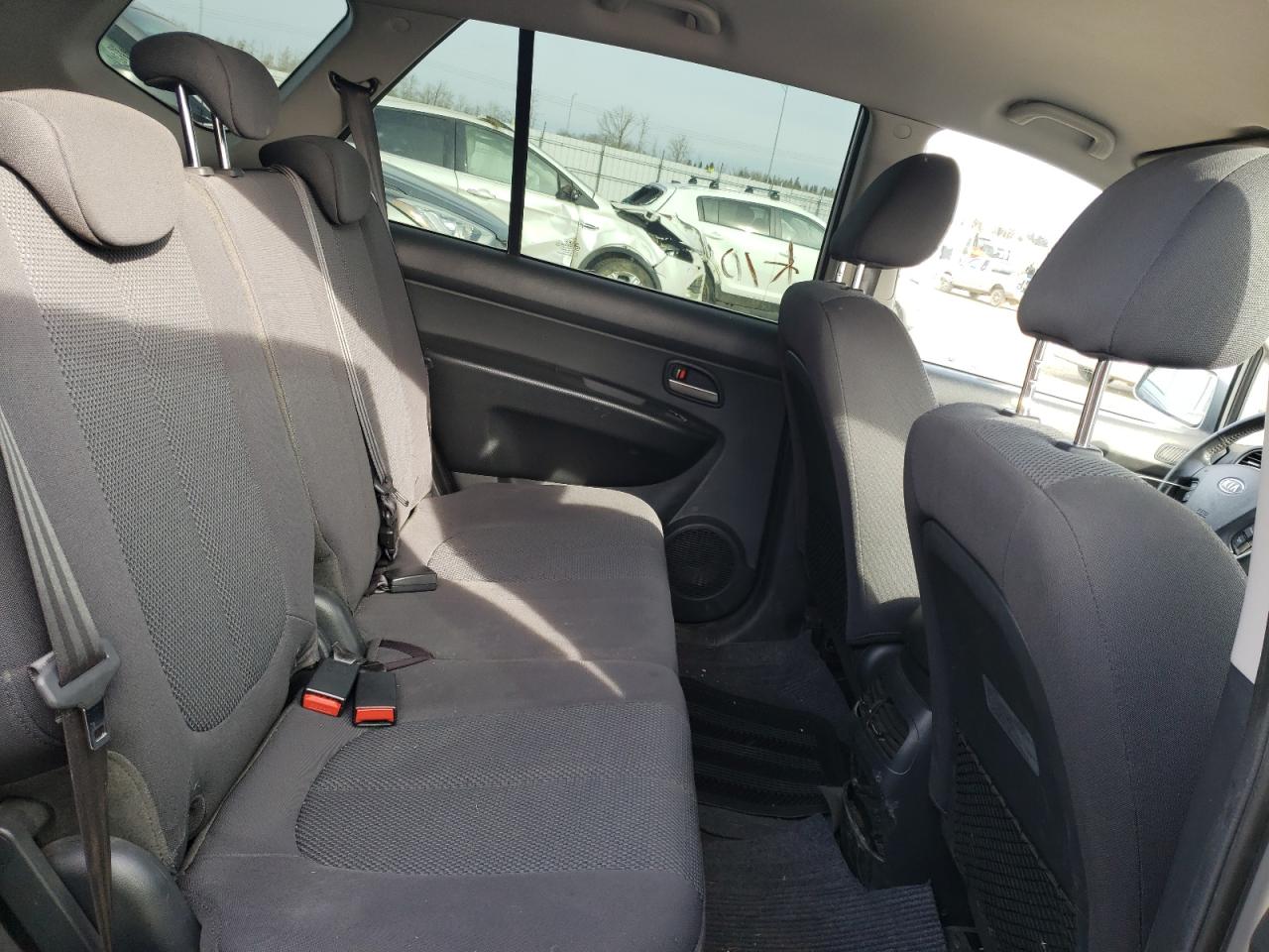 Photo 6 from auction – 2008 KIA RONDO BASE with VIN KNAFG525487218406