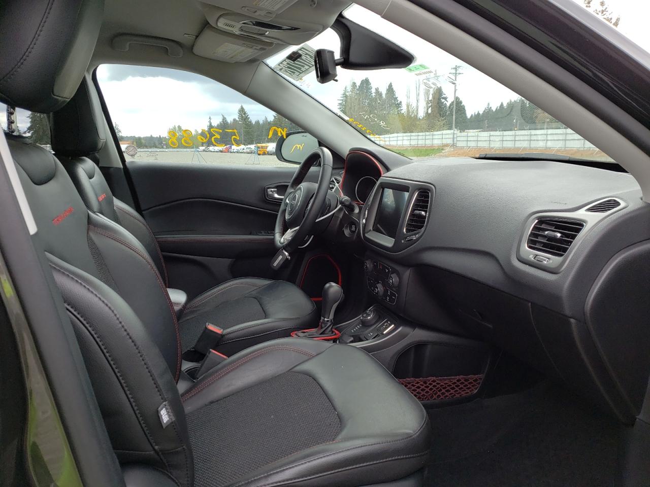Photo 5 from auction – 2019 JEEP COMPASS TR with VIN 3C4NJDDB4KT713009