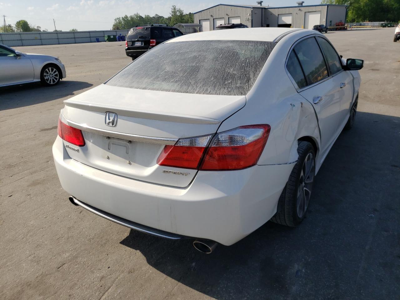 Photo 4 from auction – 2015 HONDA ACCORD with VIN 1HGCR2F57FA102241