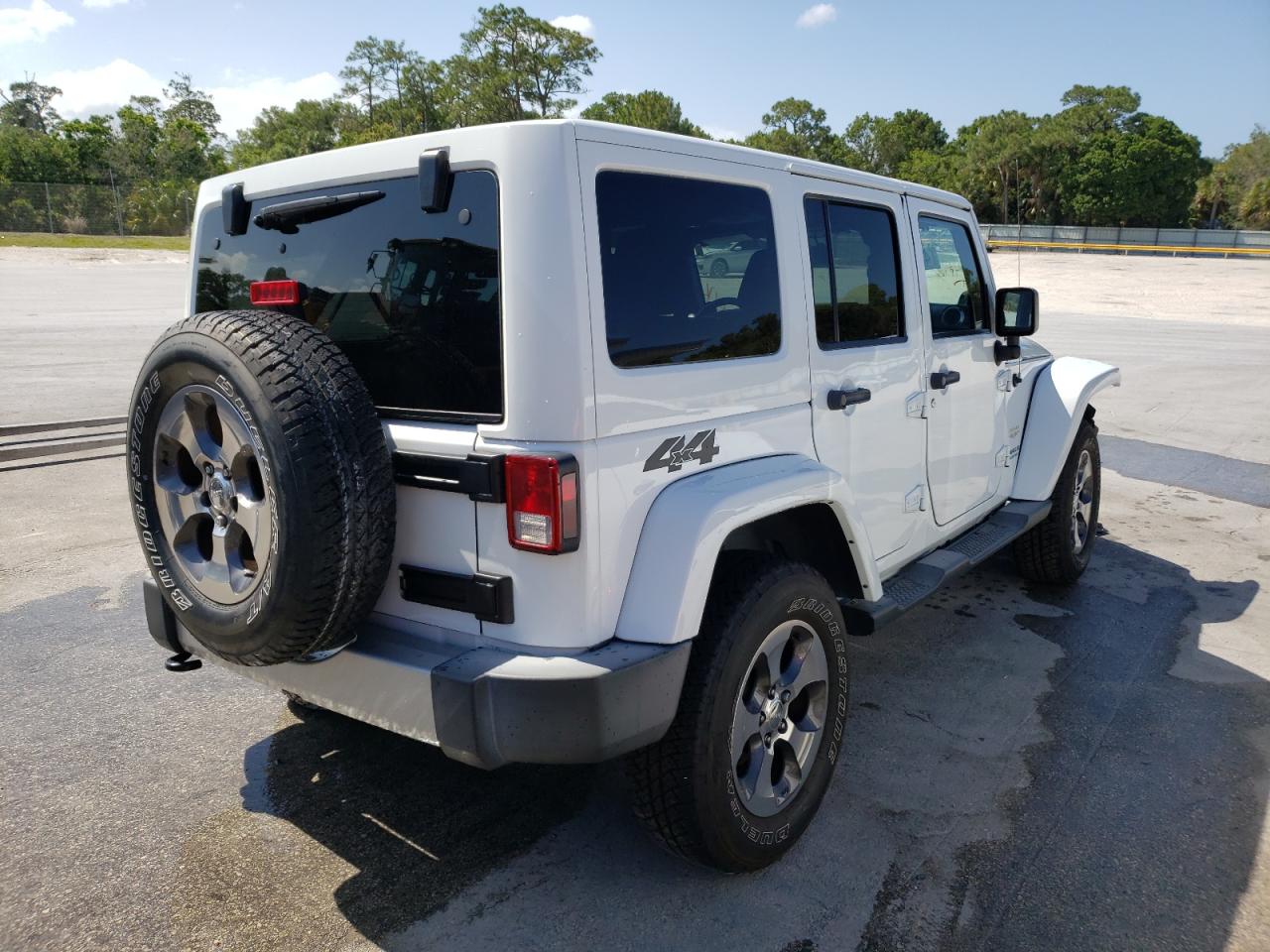 Photo 4 from auction – 2014 JEEP WRANGLER U with VIN 1C4BJWEG4EL106343