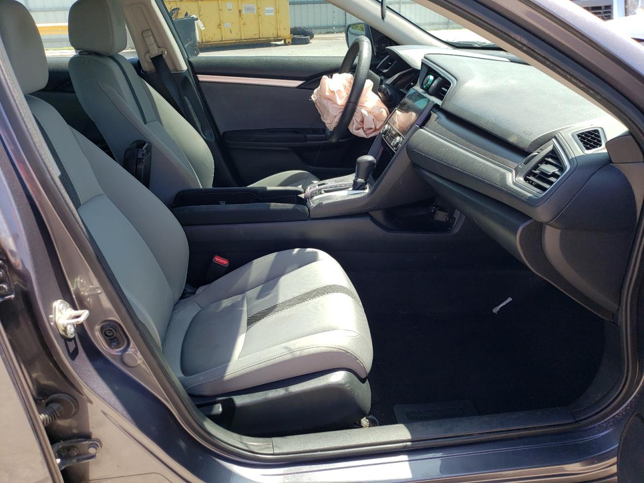 Photo 5 from auction – 2016 HONDA CIVIC EX with VIN 19XFC2F74GE064867