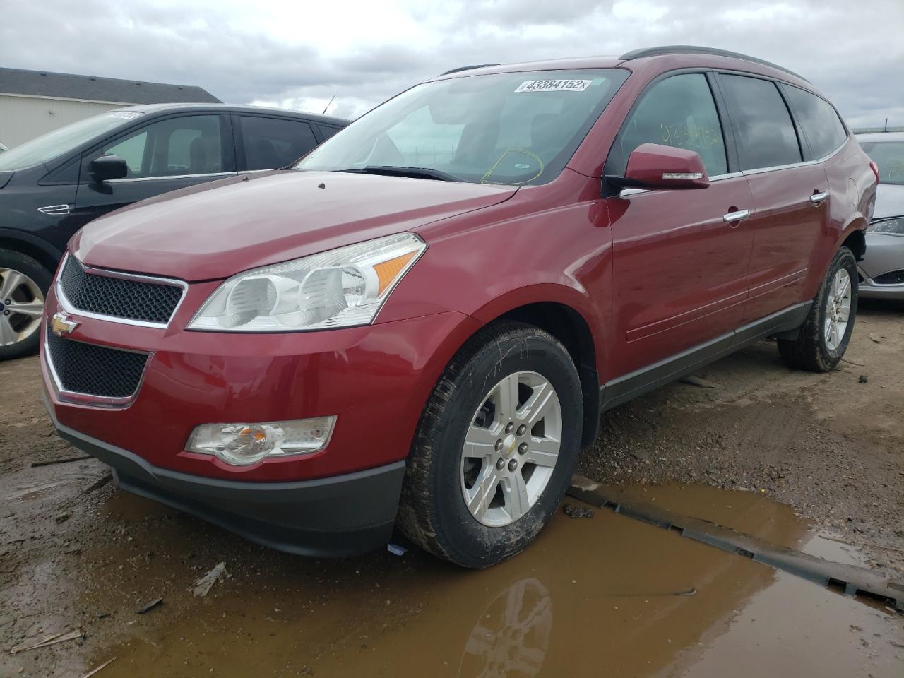 Photo 2 from auction – 2011 CHEVROLET TRAVERSE L with VIN 1GNKRGED2BJ322467