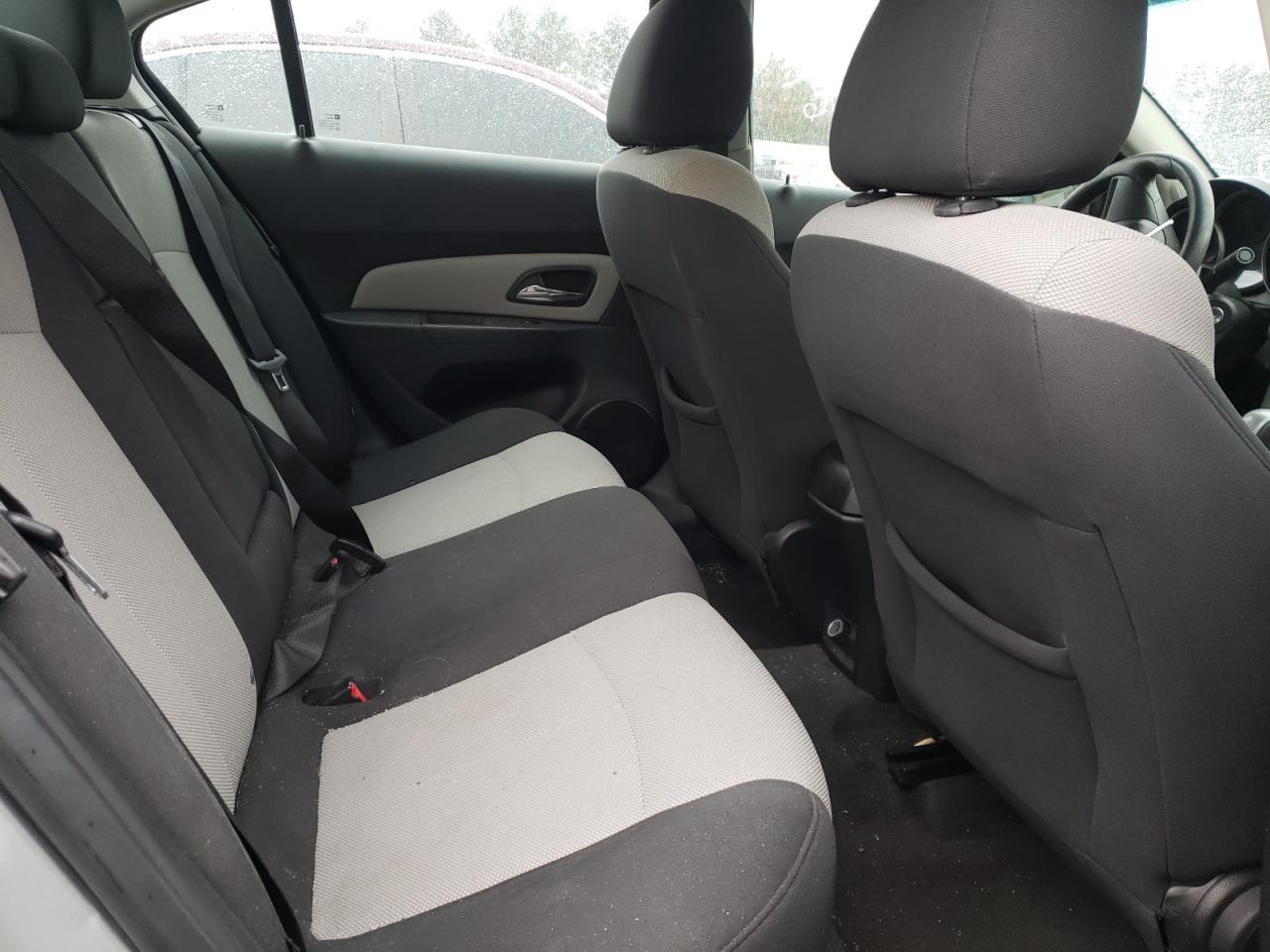 Photo 6 from auction – 2011 CHEVROLET CRUZE LS with VIN 1G1PC5SH1B7108233