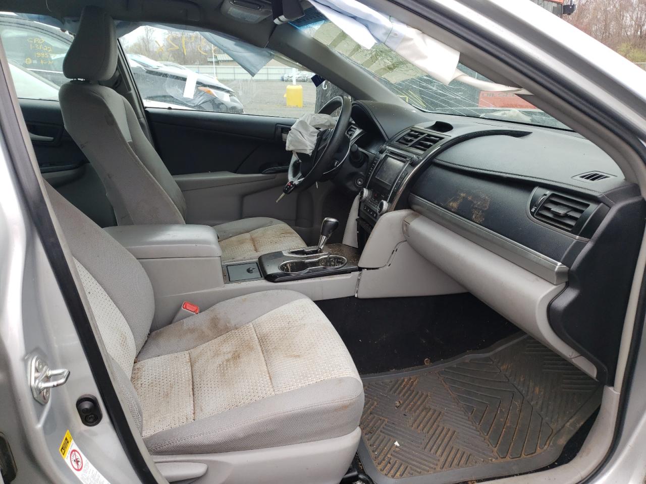 Photo 5 from auction – 2014 TOYOTA CAMRY L with VIN 4T4BF1FK2ER369014