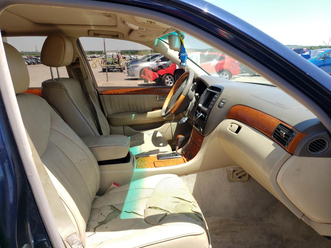 Photo 5 from auction – 2006 LEXUS LS 430 with VIN JTHBN36F365047928