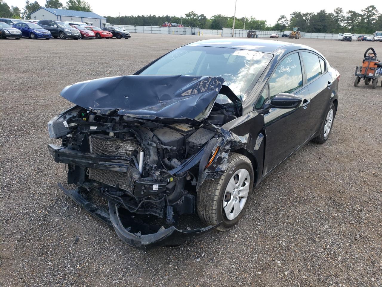 Photo 2 from auction – 2018 KIA FORTE LX with VIN 3KPFK4A78JE284851