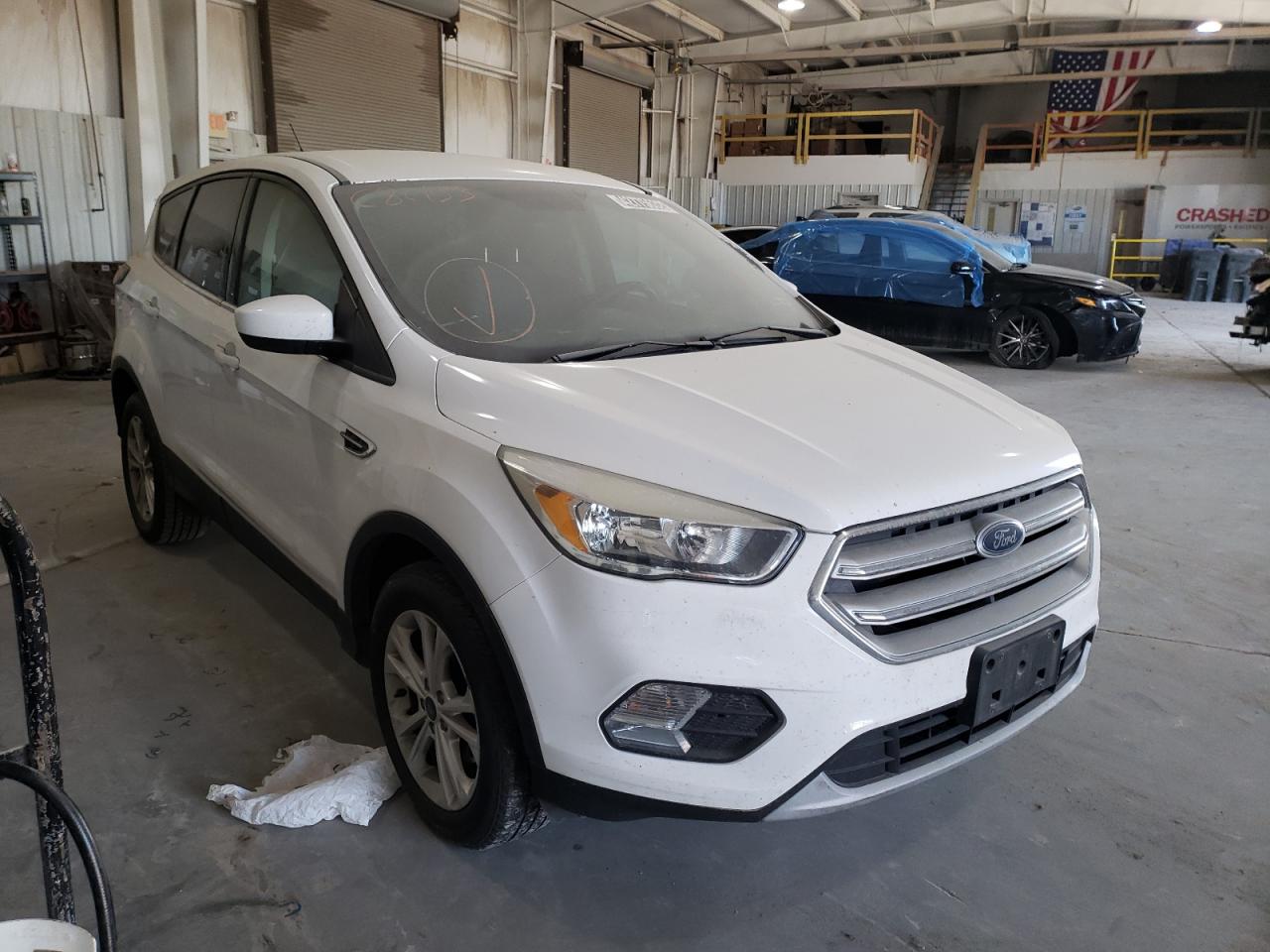FORD ESCAPE SE 2017 with VIN 1FMCU0GD9HUC82133 - Photo from auction