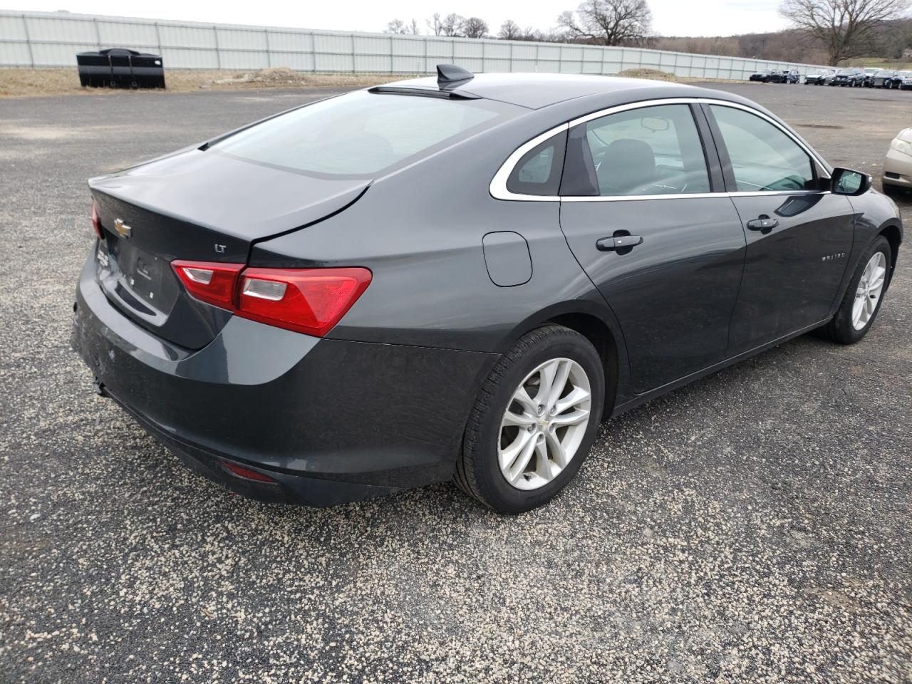 Photo 4 from auction – 2016 CHEVROLET MALIBU LT with VIN 1G1ZE5ST6GF298664